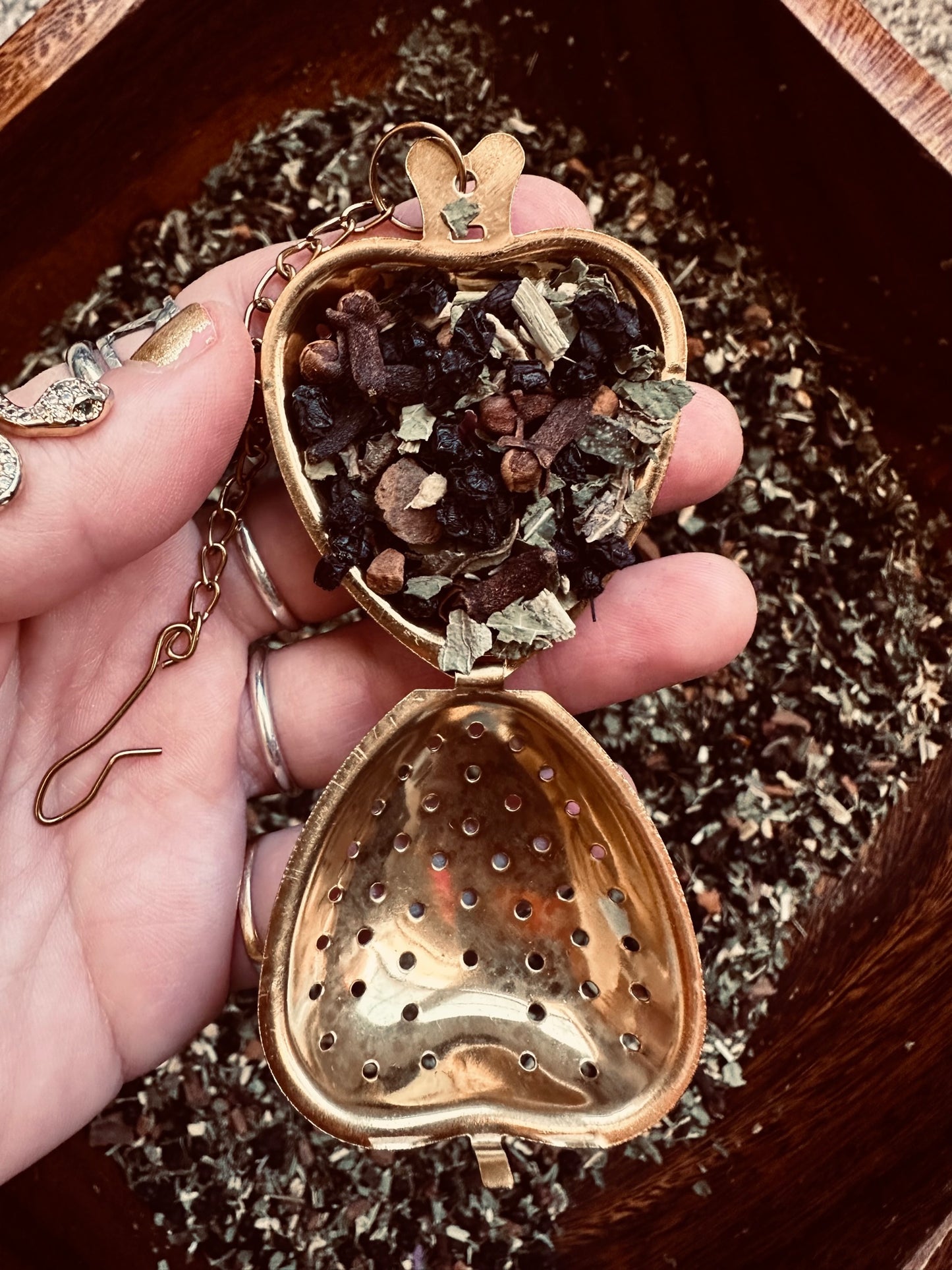 Gold Heart Loose-Leaf Tea Infuser
