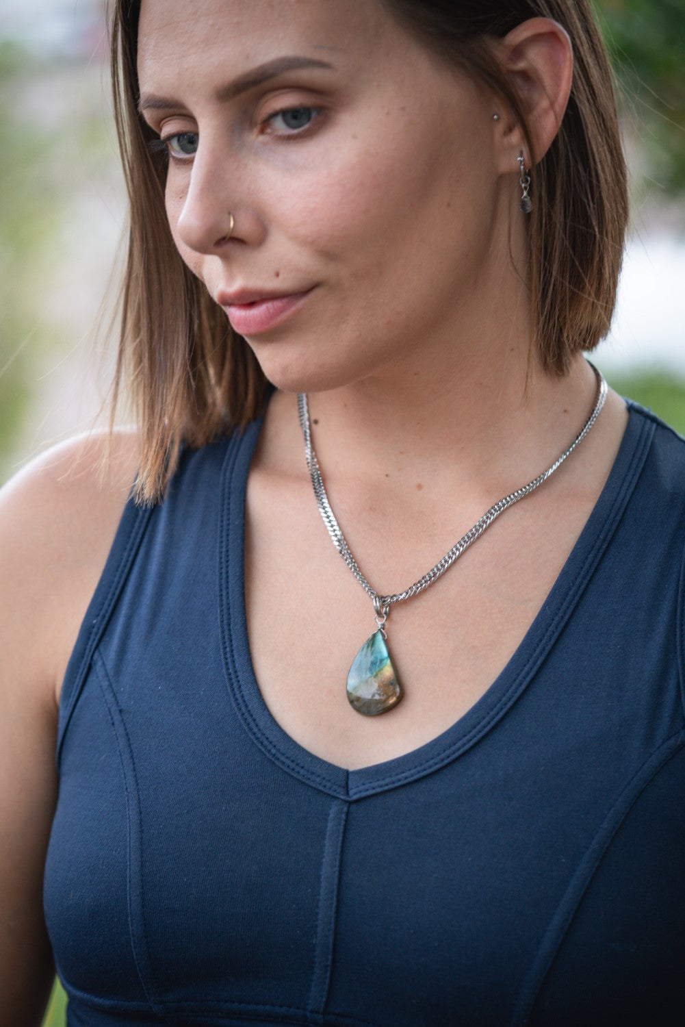 'Change Your Perspective’ Large Blue-Orange Labradorite Fin Stainless Steel Semi Chonk Necklace
