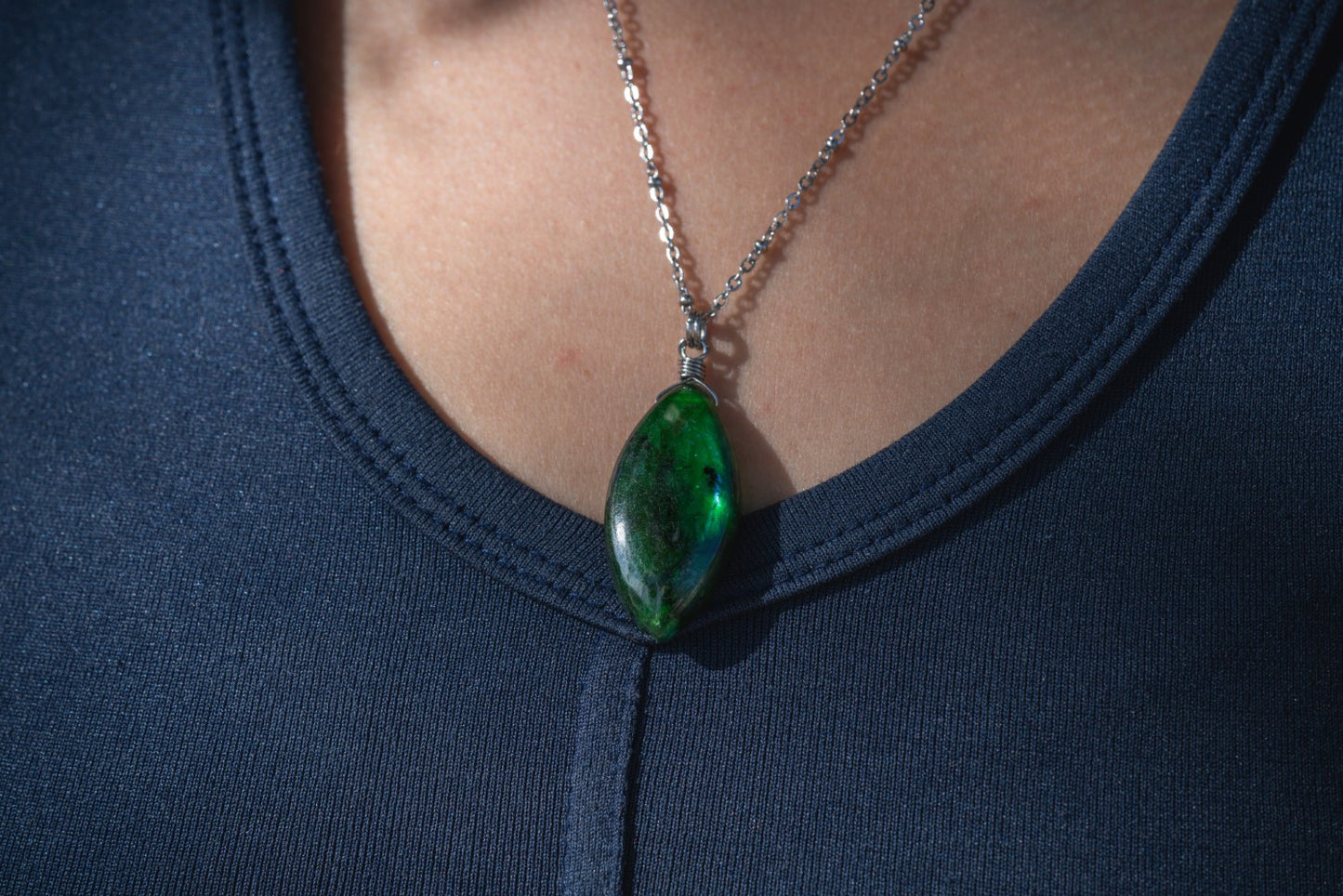 'Multifaceted Greatness’ Green Labradorite Medallion Stainless Steel Necklace (slight chip at the bottom)