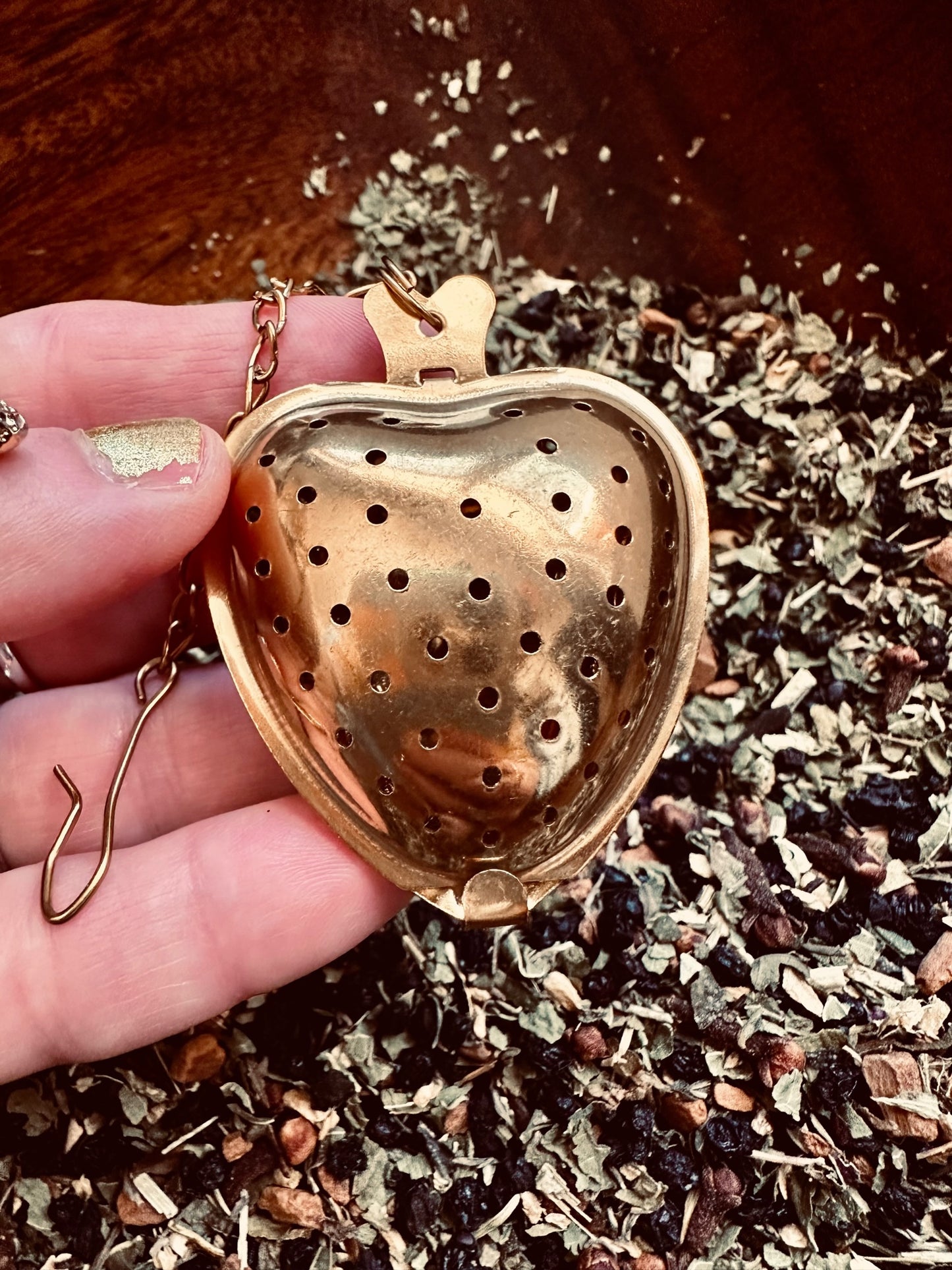 Gold Heart Loose-Leaf Tea Infuser