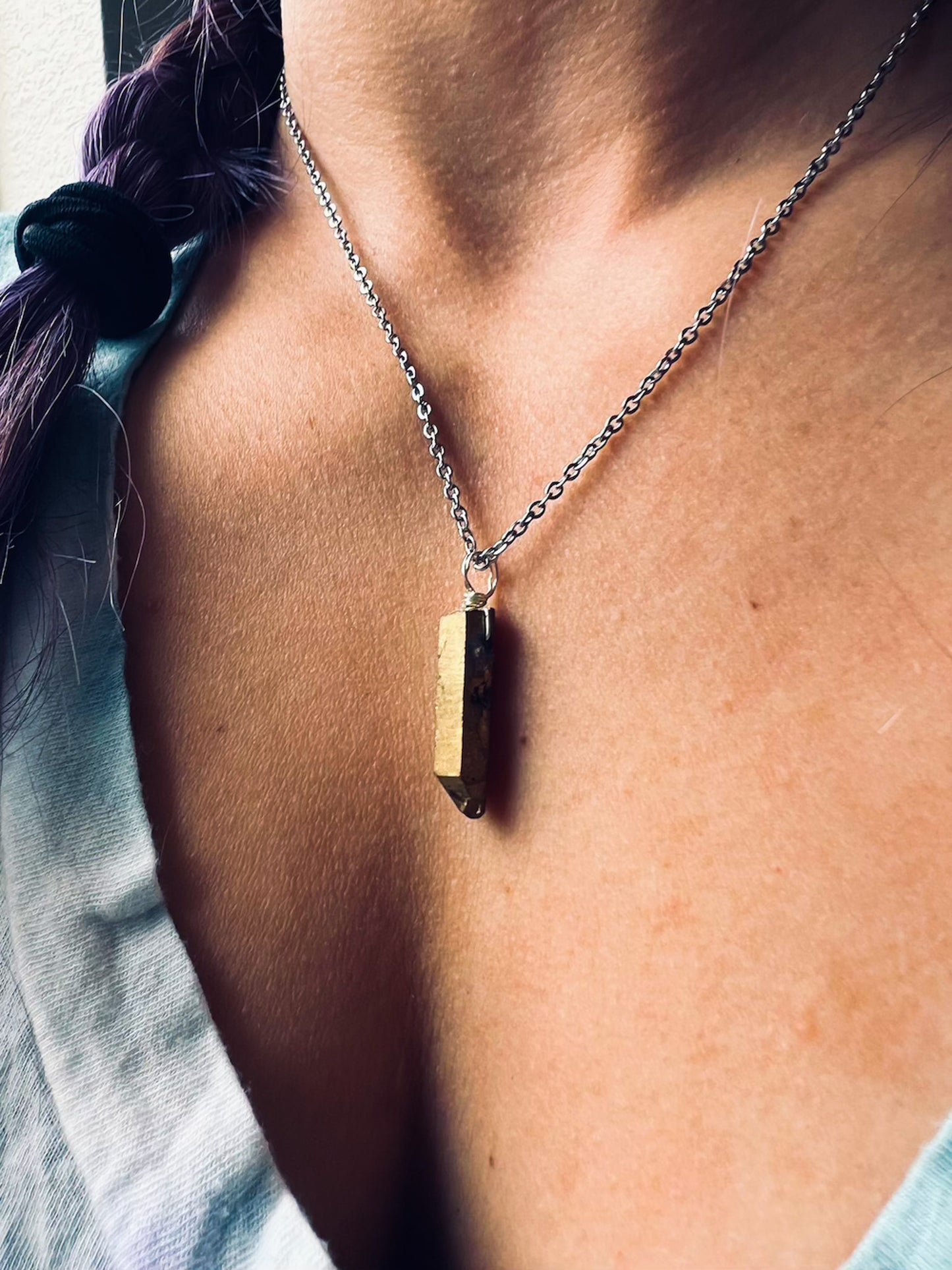 'Gold Dust Woman' Gold Titanium Quartz Stainless Steel Necklace